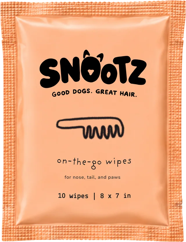 SNOOTZ “on-the-go wipes” packet in orange, 10 wipes